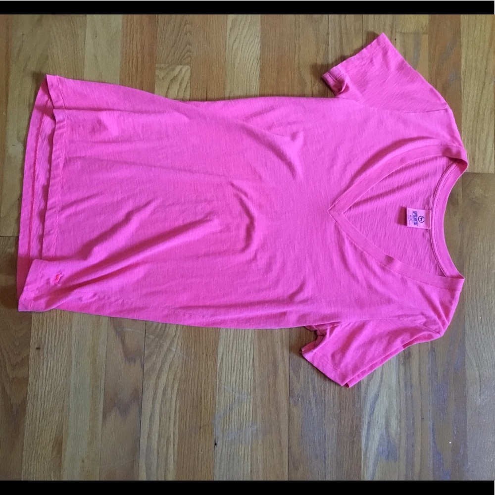 never worn pink shirt!